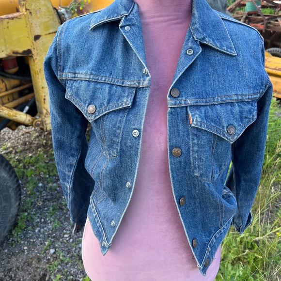 Kid’s Levi’s, denim jean jacket - Picture 2 of 3